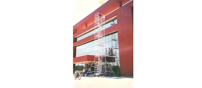 Stairway access tower with cantilever over portico protrusion - Texas Instruments, Bangalore